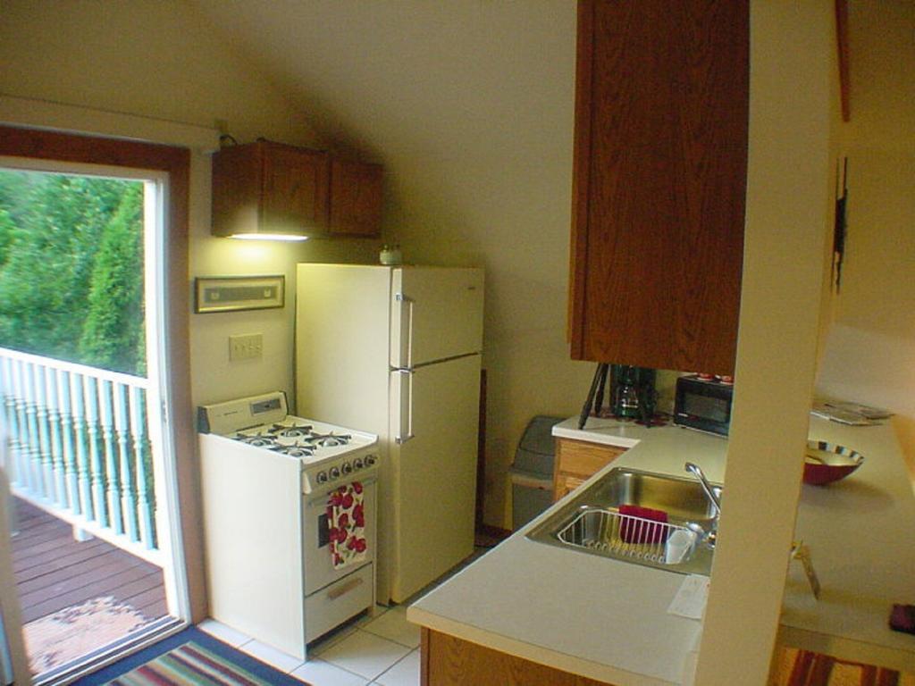 Trickling Waters Retreat Villa Marquette Екстериор снимка